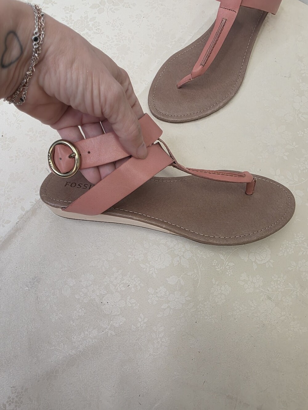 Fossil Pink Leather Ankle Strap T-Strap Flat Thong Sandals Size 8.5 - Picture 2 of 8